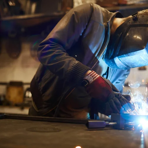 welding-iron-workpieces-2021-09-24-02-52-18-utc
